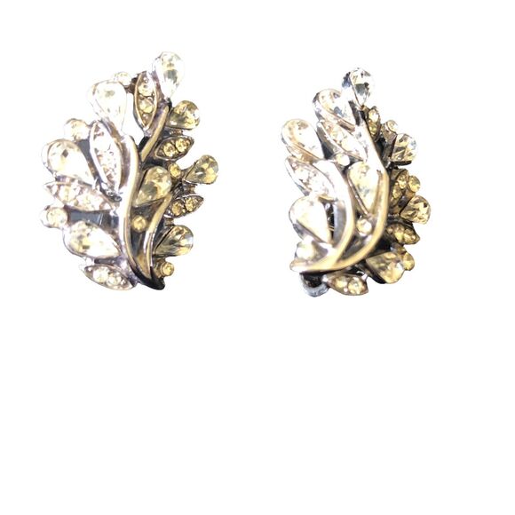 Signed Vintage Crown Trifari Silver Tone Metal Clear Rhinestone Encrusted Spray - Picture 12 of 12